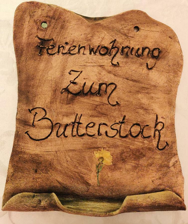 Zum-Butterstock Apartment Schkopau Exterior photo